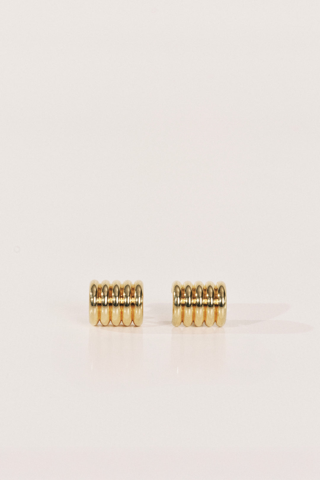 Hollyhock Medium Earrings Gold