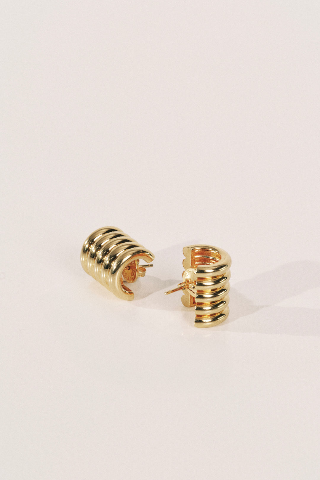 Hollyhock Medium Earrings Gold