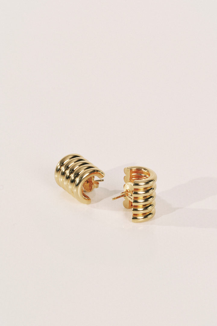 Hollyhock Medium Earrings Gold