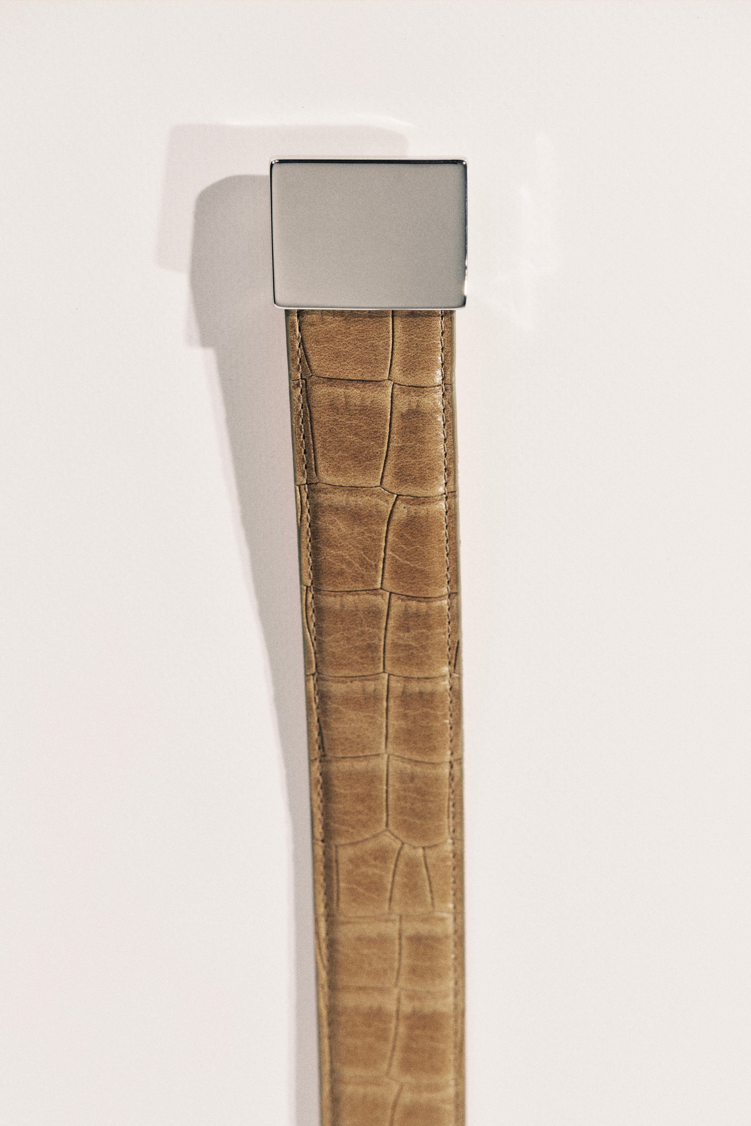 Brandt Chai Alligator Silver