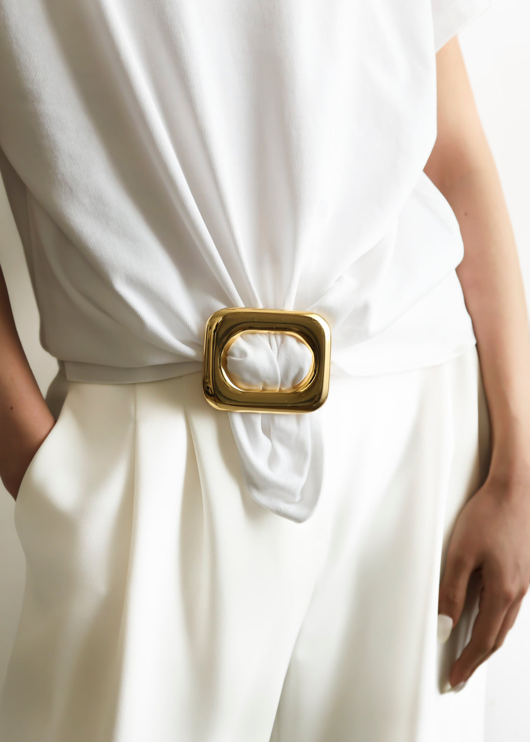Sculpted Slide Gold