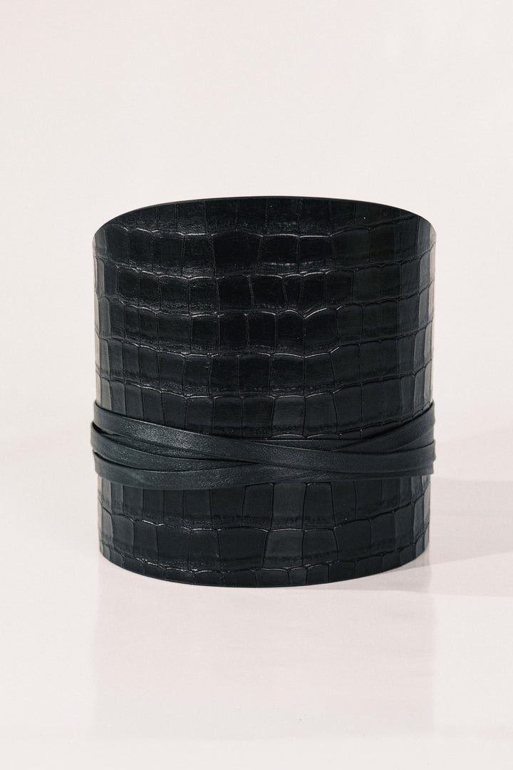 Undone Corset Black Alligator