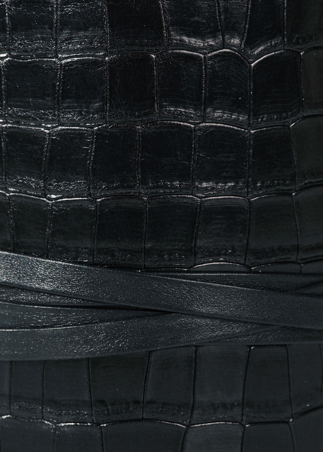 Undone Corset Black Alligator