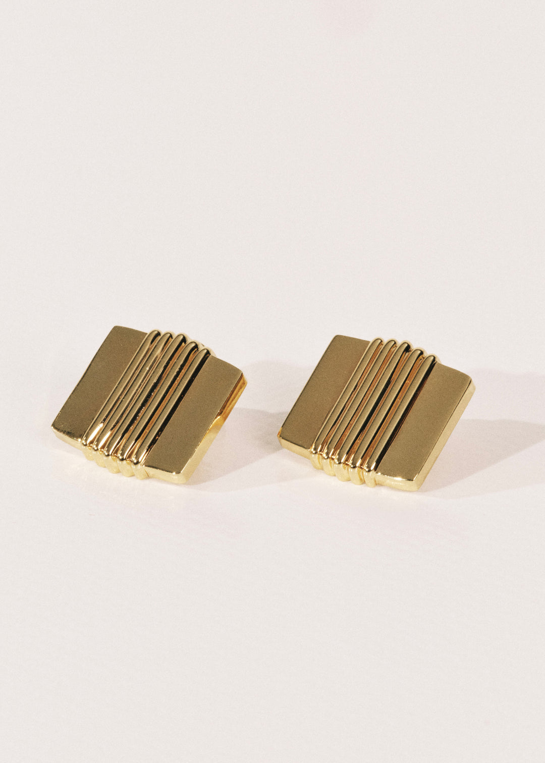Elysees Stud Gold