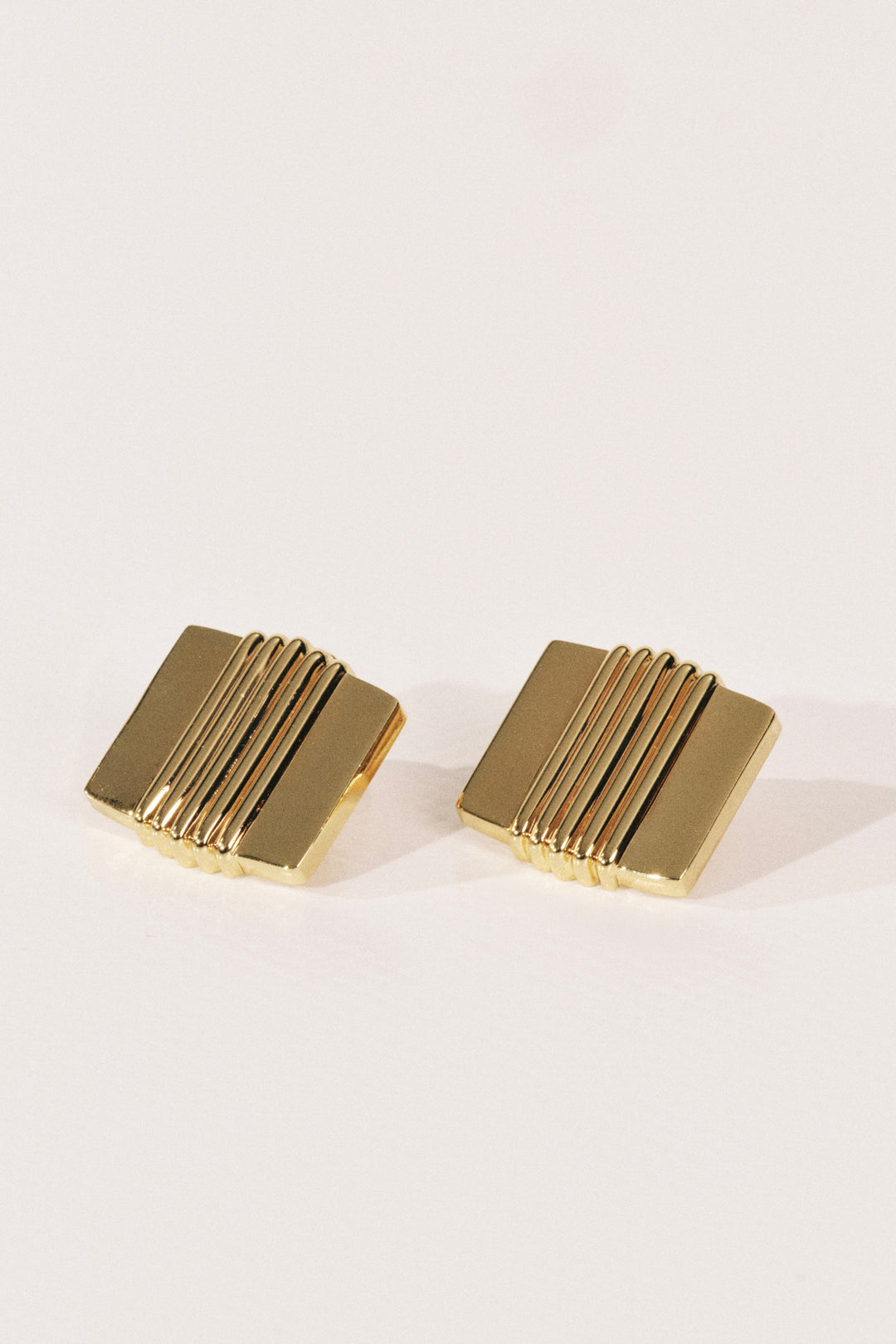 Elysees Stud Gold