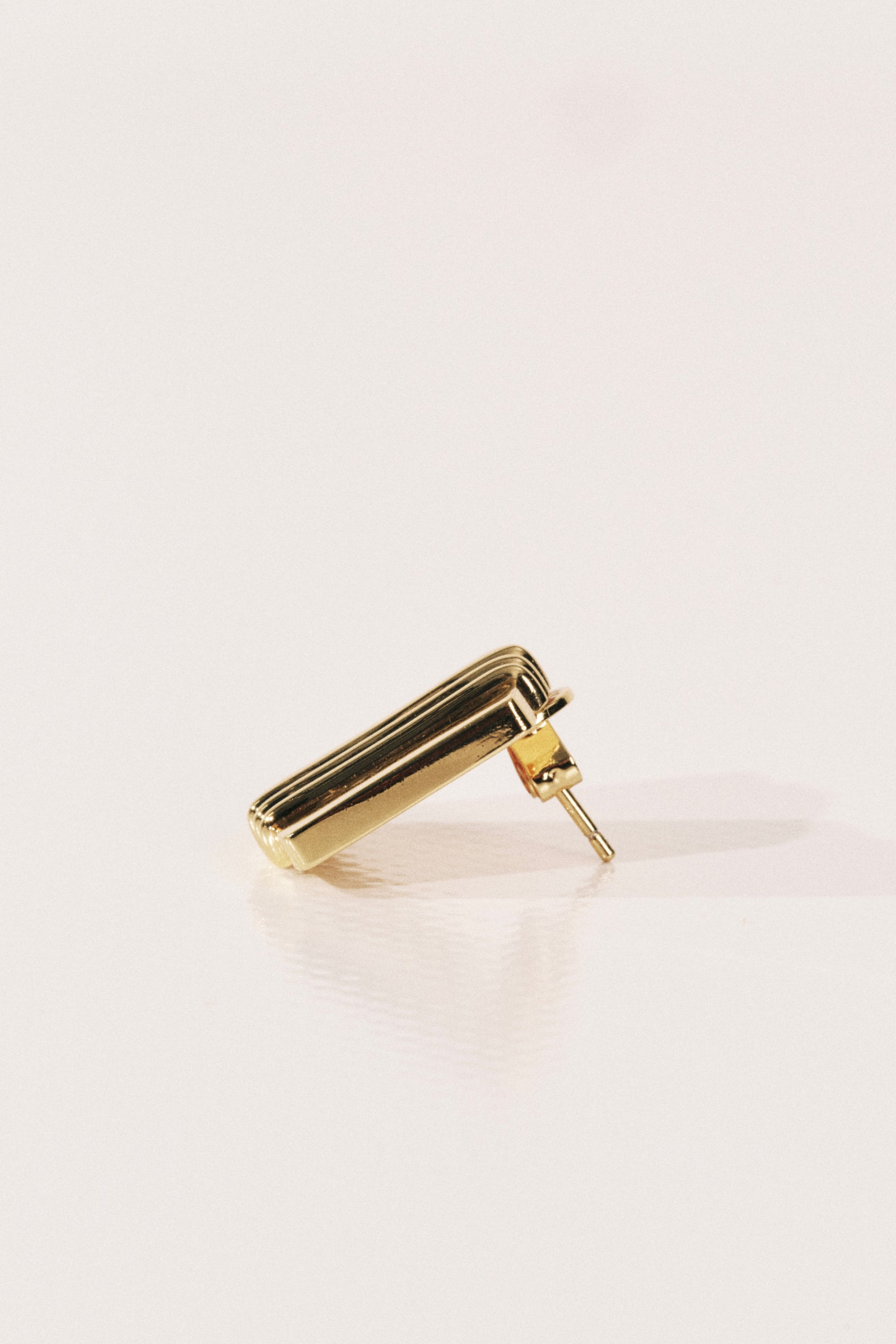 Elysees Stud Gold
