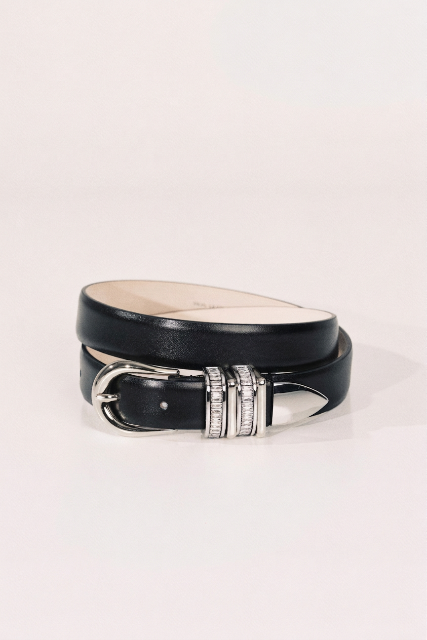 Hollyhock Crystal Black Silver