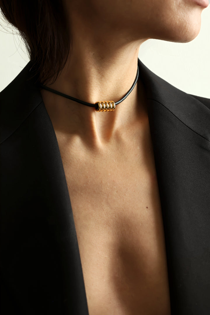 Hollyhock Gold Necklace