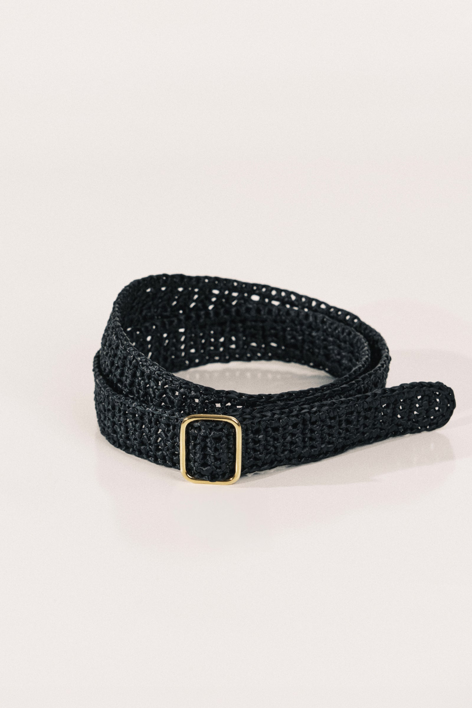 Mako Black Raffia Gold