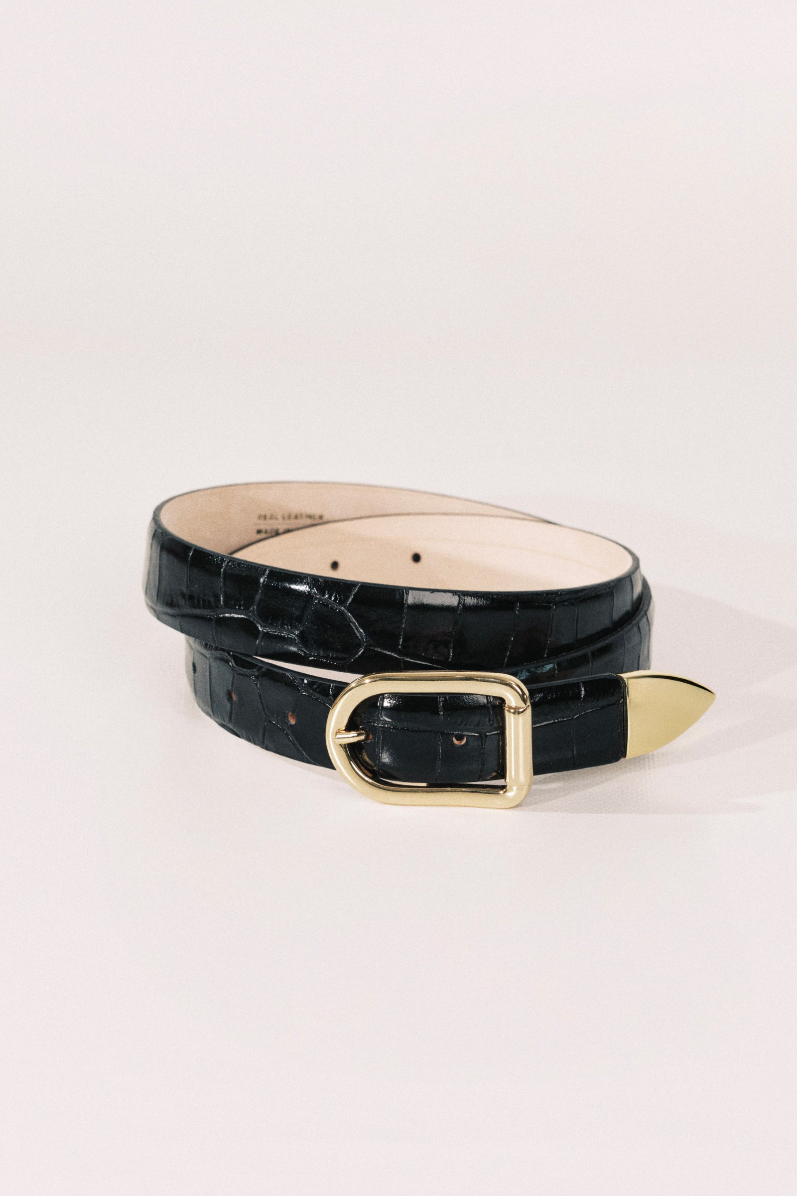 Mija Black Croco Gold Tip