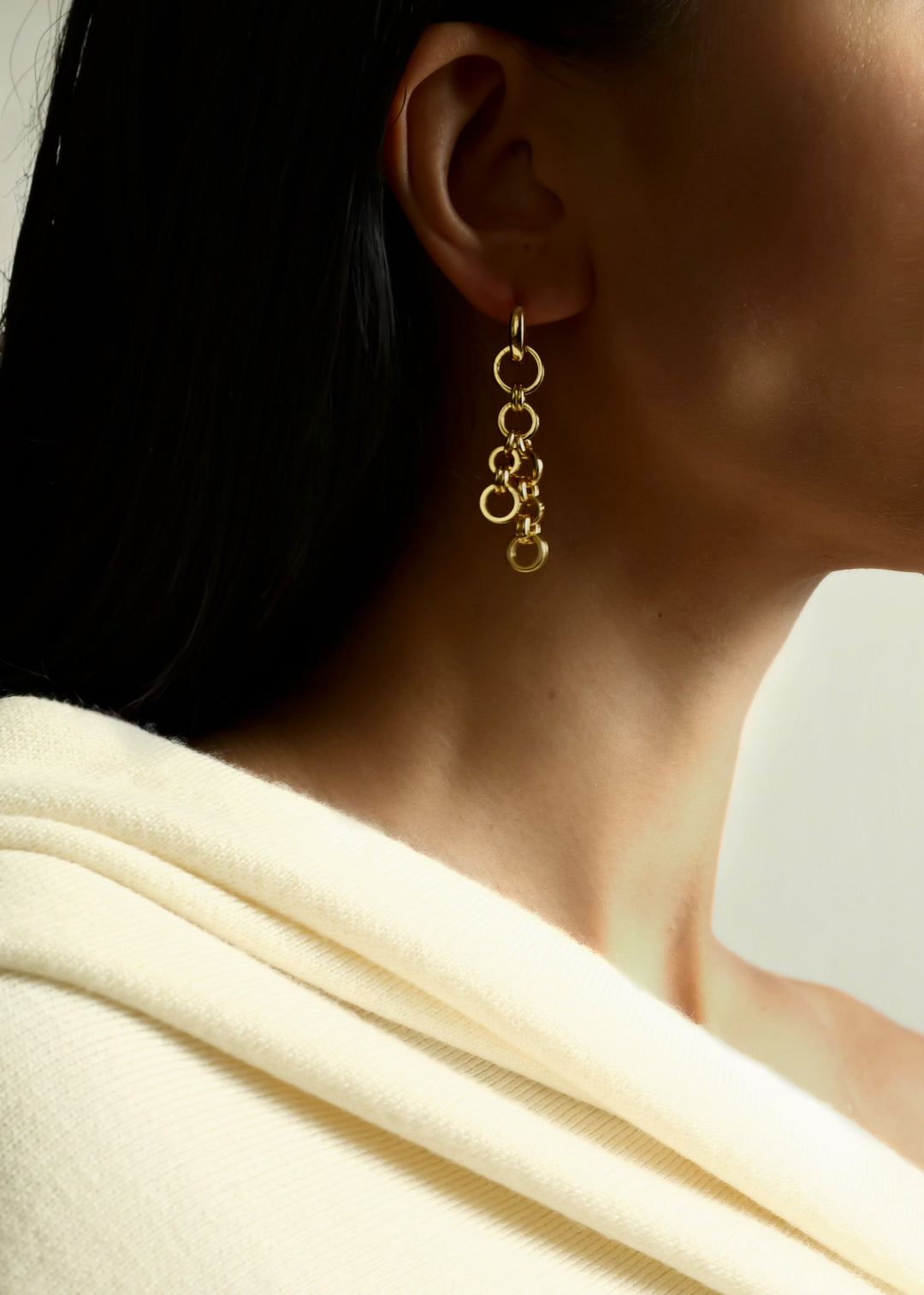 Revenge Asymmetrical Earring Gold