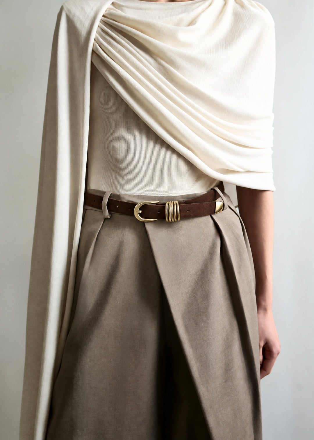 Hollyhock Chocolate Suede Gold